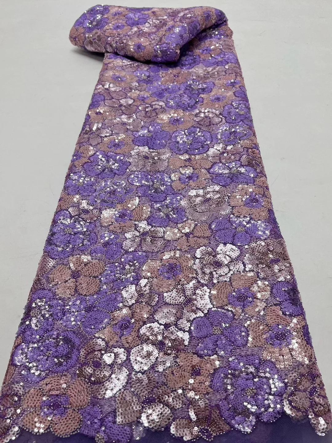 Hot On Sale Fashion Nigeria Fabric High Quality Handmade Embroidery Net Lace Color Flowers Sequin For Making Women Wedding Dress