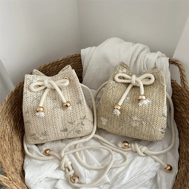 

Новинка 2025 года, тканая сумка на шнурке, женская повседневная винтажная пляжная соломенная сумка через плечо с ведром