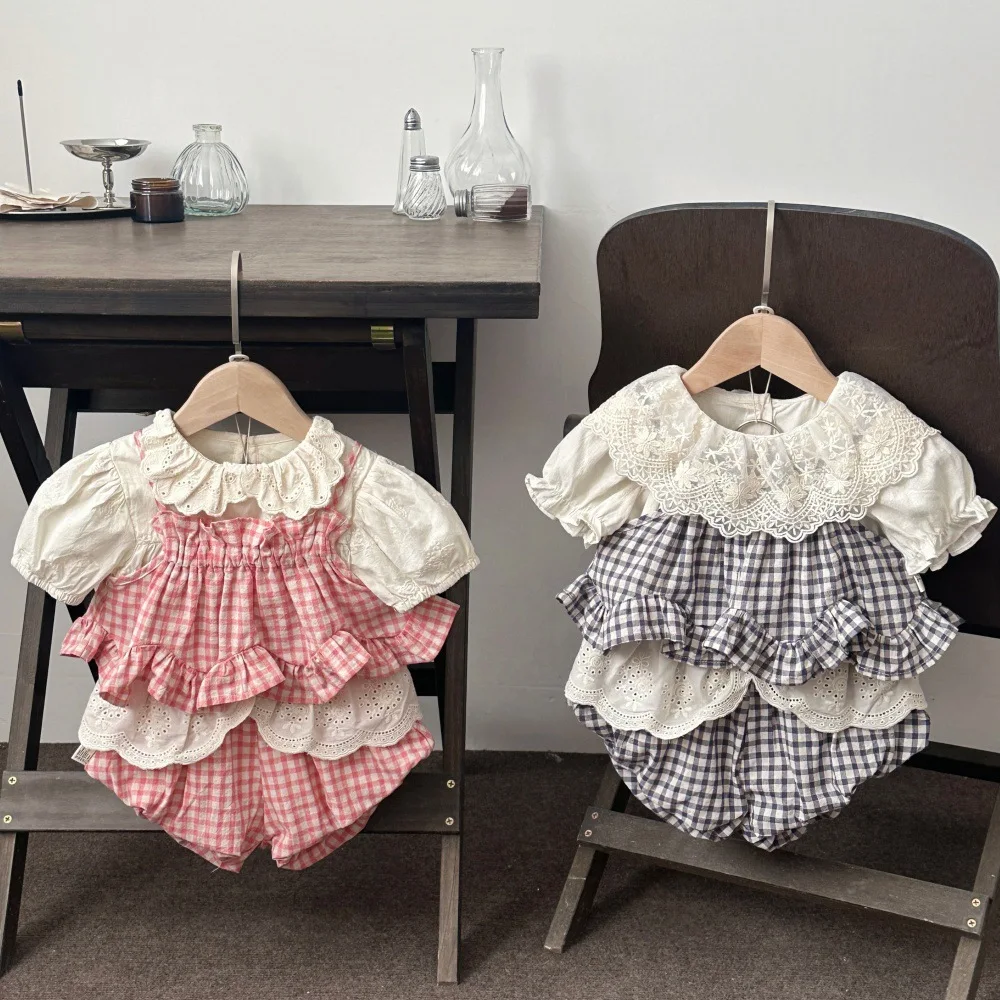 Summer baby plaid sleeveless suspender+lace flower bud shorts two-piece set for female baby going out