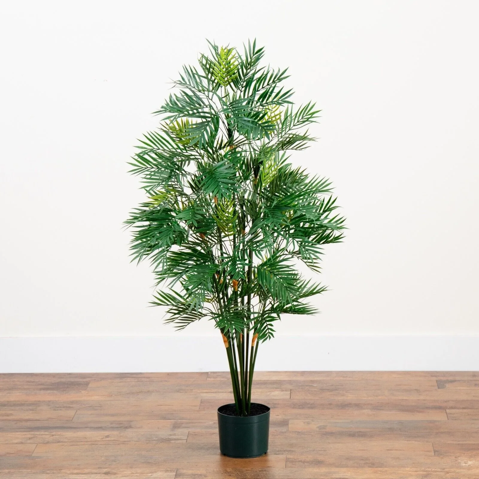 4' Parlor Artificial Palm Tree w/142 Lvs Home Decor (Real Touch). Retail $94 United States