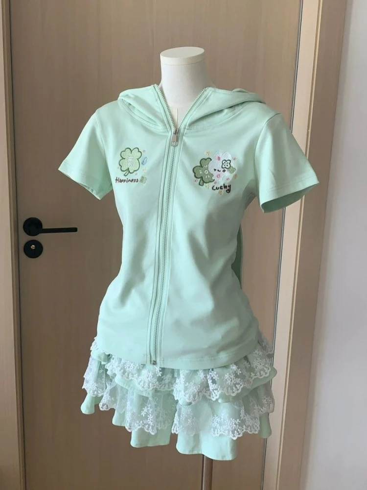 Sudaderas con capucha ajustadas con Orejas de conejo para mujer, trajes de manga corta verdes dulces, subcultura de verano Y2k Otaku, Tops, novedad de 2025