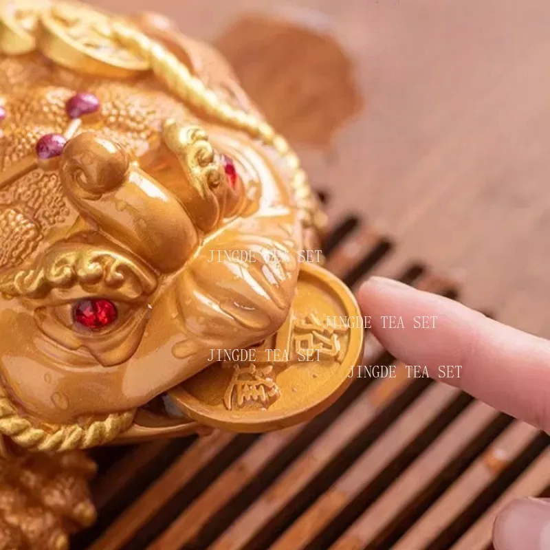 Golden Toad Tea Pet Resin Can Change Color Tea Playing Chinese Small Ornaments Household Golden Toad Decoration Handicraft