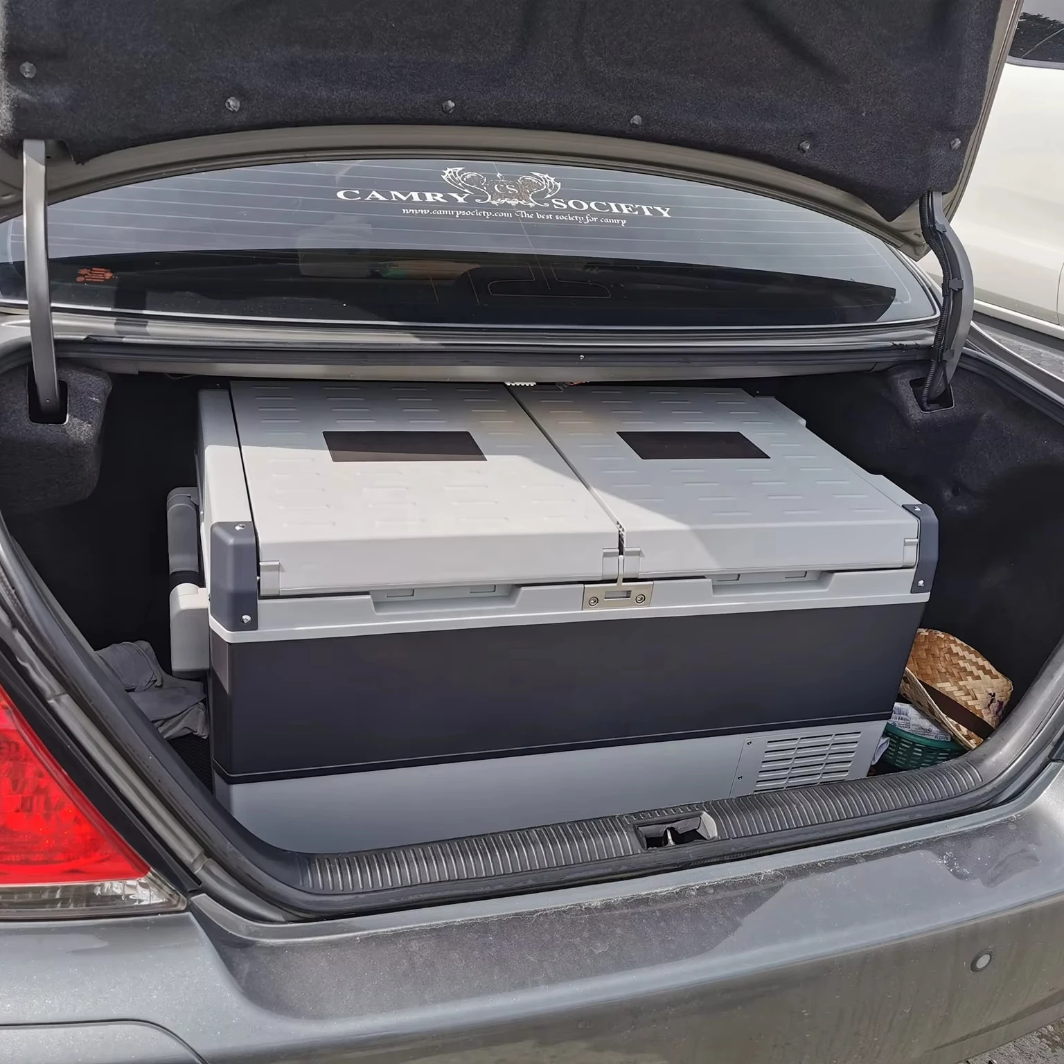 CL Heißer Verkauf Outdoor 12V Tragbare 75L Reise Auto Camping Kühlschrank Mobile Gefrierschrank Kühlschrank Auto Gefrierschrank