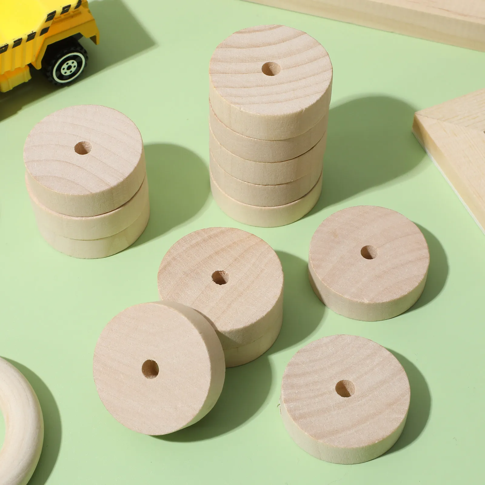 20Pcs Wooden Vehicle Wheels DIY Unfinished Small Wood Circles for Craft Projects Painting Home Decor Kids Creativity Accessories