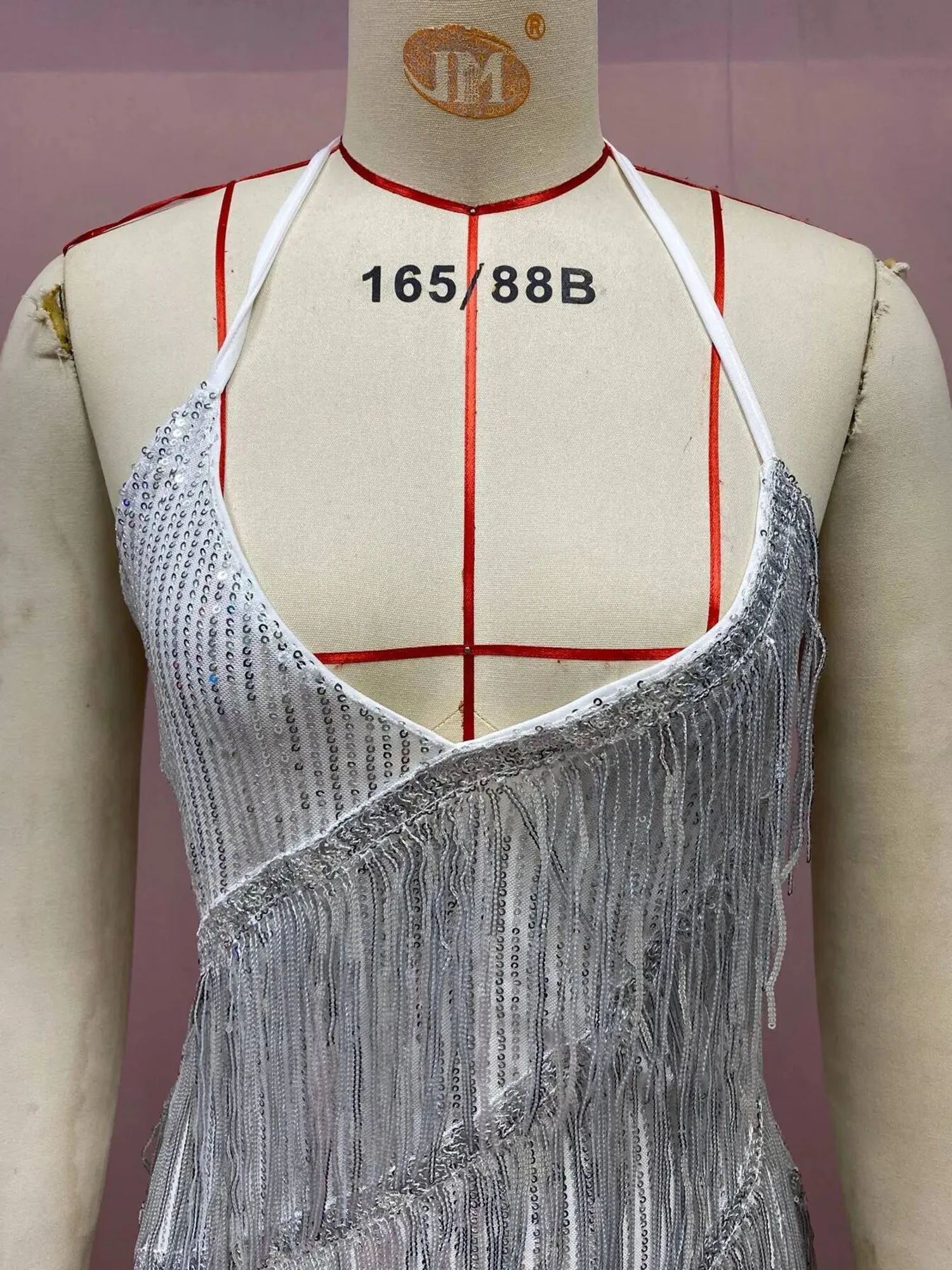 Paillettes Vestito da ballo latino 2025 Sera Belle donne adulte Costumi Jazz Nappa Donna Travestimento Tango Backless Pancia Dress