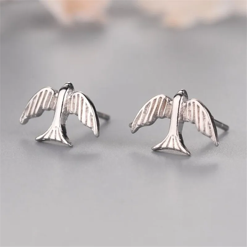 New Cute Personality Sweet Little Swallow 925 Sterling Silver Fashion Jewelry Beautiful Bird Temperament Stud Earrings E050