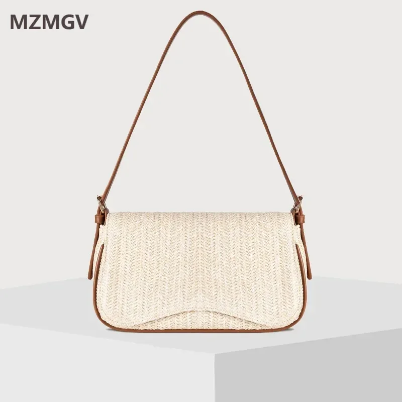 

2025 Summer Trend Weave Underarm Bag for Youth Lady Vacation Straw Small Flap Straw Shoulder Bag Female Commuter Handbag Purse