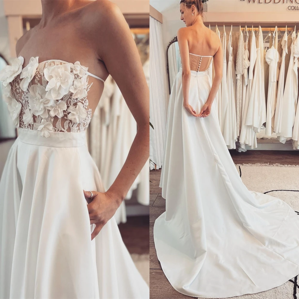 

Customized Exquisite White Jersey Bridal Gowns Temperament Strapless Appliques Wedding Dress Chapel Train Buttons Back Dress