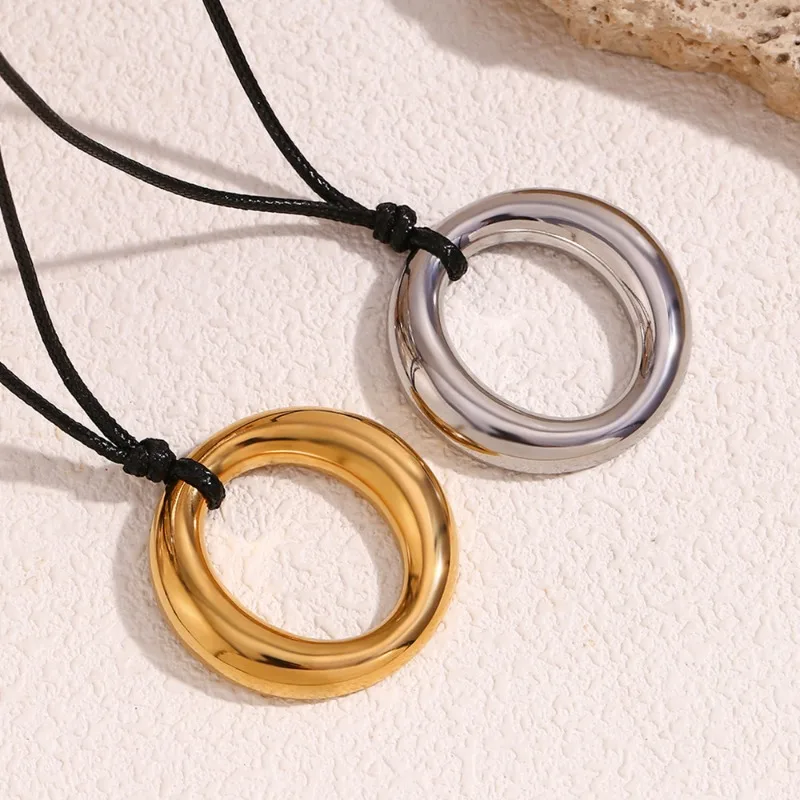 Modern Jewelry European and American Design Metal Circle Pendant Necklace For Women 2024 Trend New Simply Style Accessories