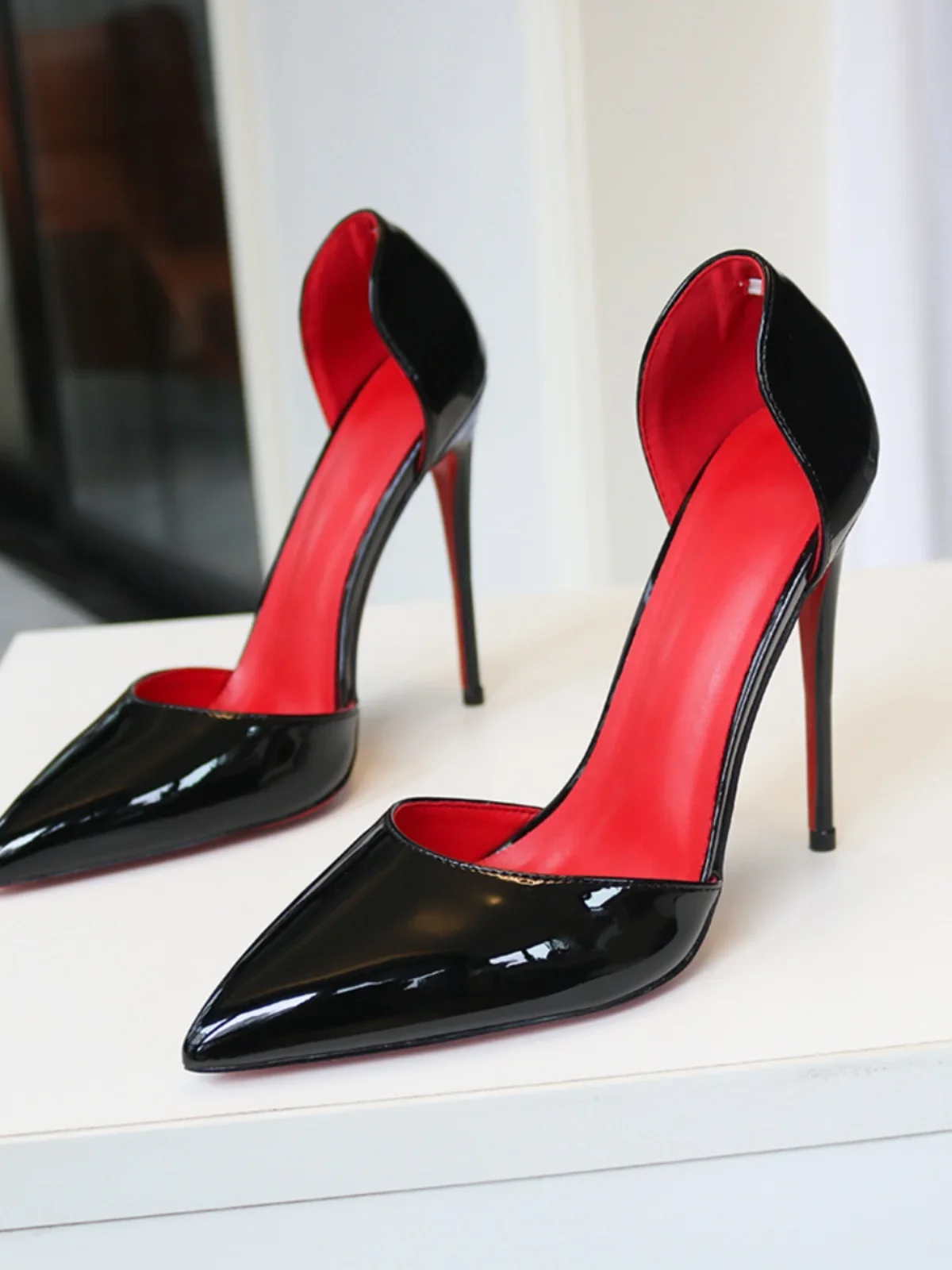 Red hollow super high heels with thin heels, pointed tips, patent leather, ultra shallow mouth, French size, sexy 12cm