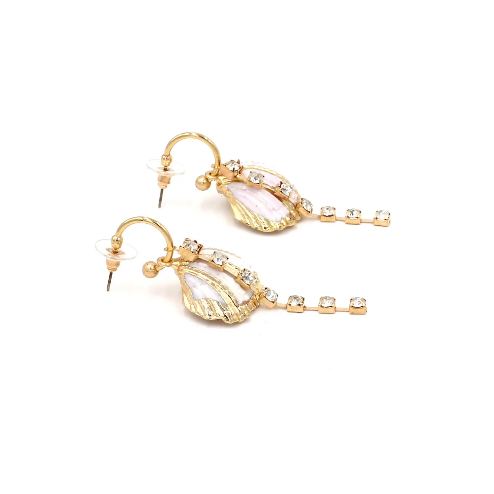 Fashion long shell claw diamond fringed earrings personality temperament holiday style earrings hot Internet celebrity source