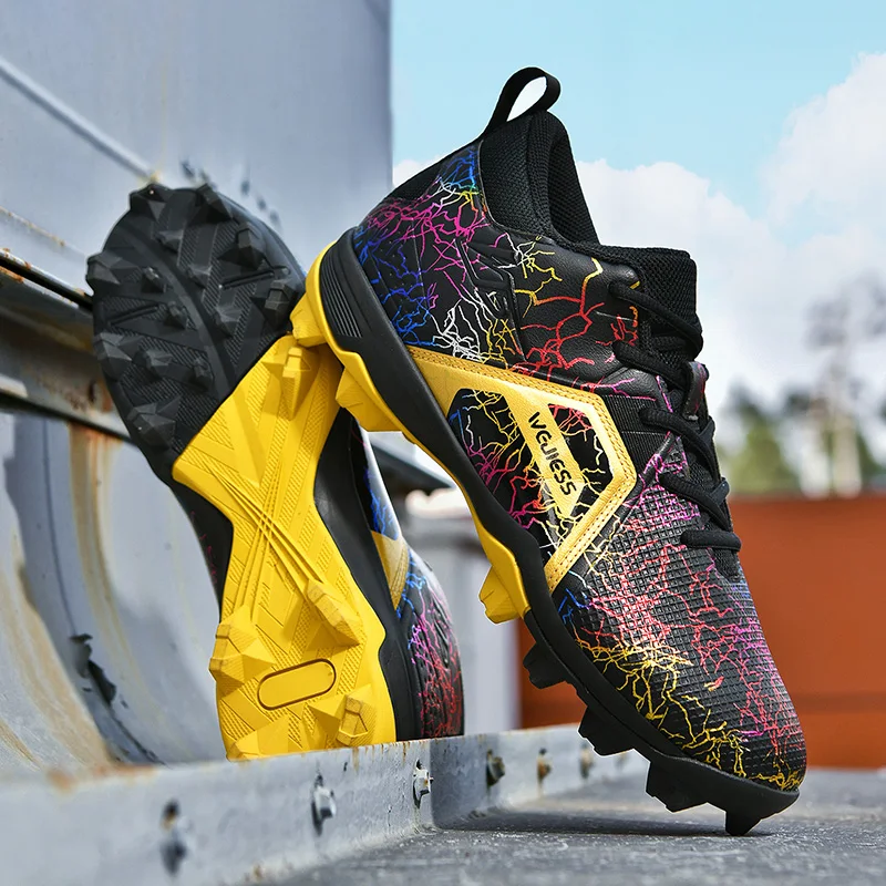 Summer Breathable Comfortable Lightweight Quality Soccer Shoes Broken Spike Tongue Training Soccer Shoes Couple Model