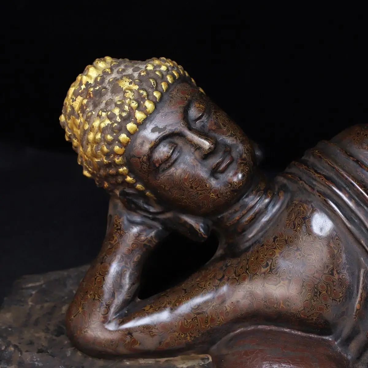 Wooden tire rhino skin lacquered Buddha statue ornament is 82 cm long