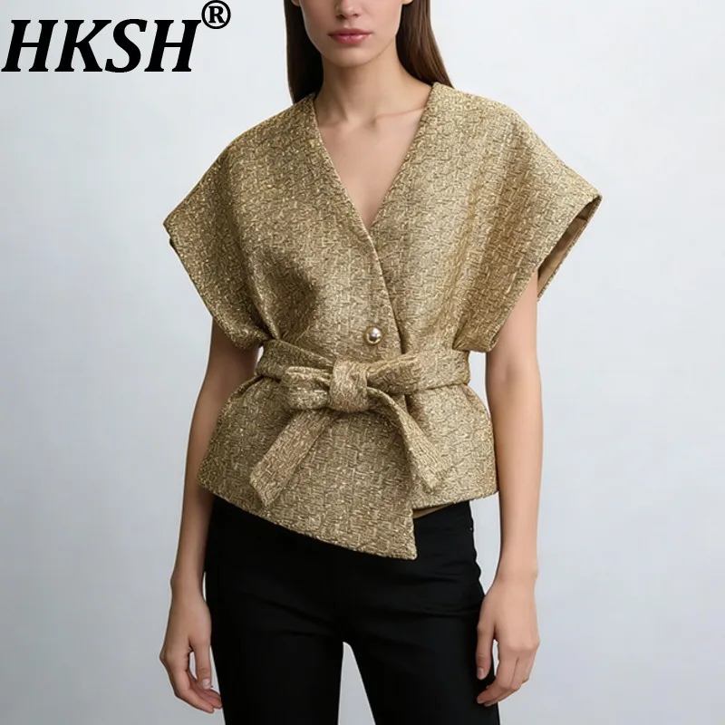 

HKSH Women Chic Jacket V-neck Short Sleeves Belted Waist Cinching Slim Fit Elegant Socialite Style Trend Coat New Spring HK21256