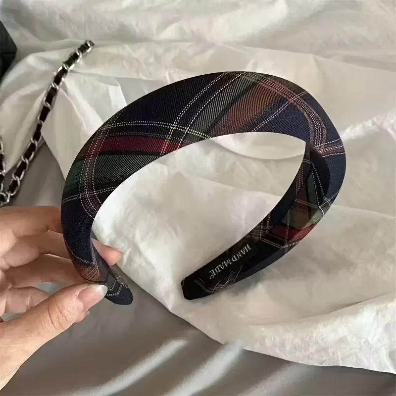 Damen-Haarbänder im schottischen Retro-Karo-Muster, Retro-Frisuren, Duttfrisuren, Haaraccessoires und Kleidung für den Alltag und formelle Anlässe – Detail 5