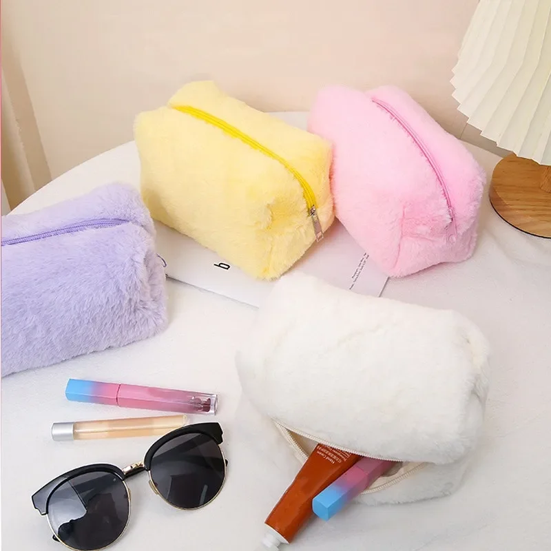 Women's Fur Makeup Bags Soft Travel Cosmetic Bag Organizer Case Young Lady Girls Daily Make Up Case Necessariesv Wash Handbags