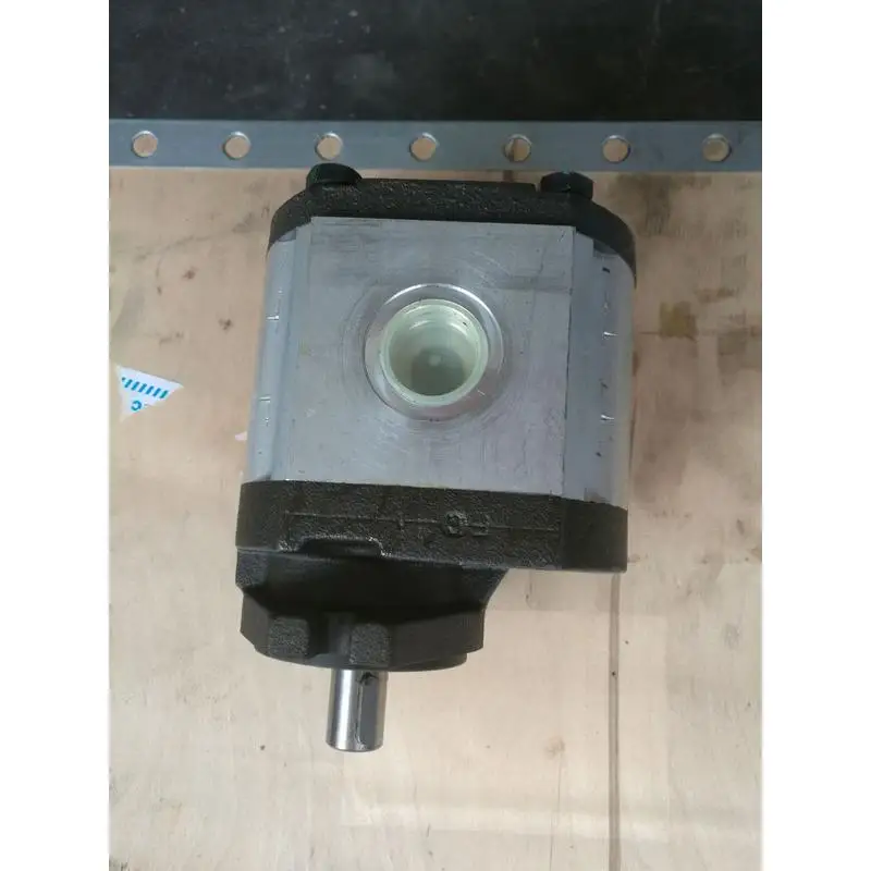 RONZIO02ZAG14C035D gear pump
