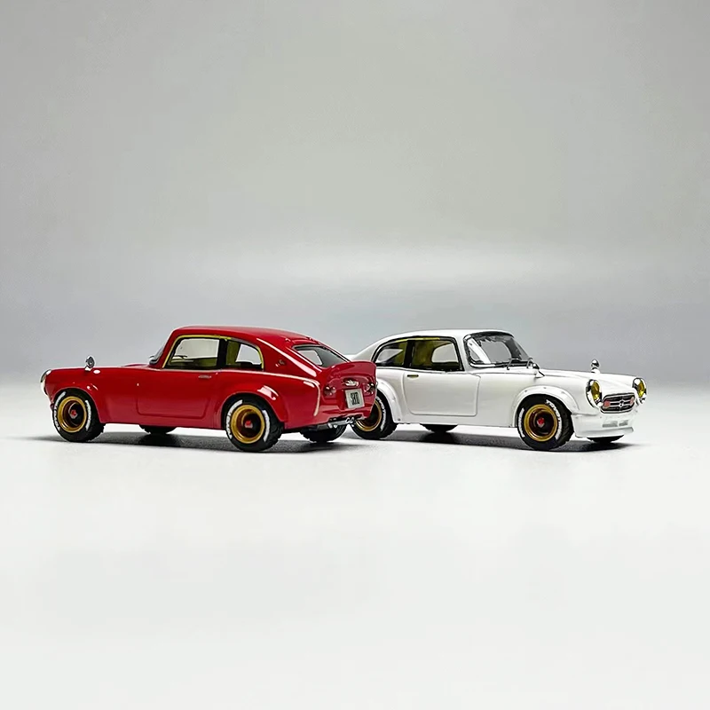 

Mortal 1:64 Model Car S800 Alloy Die-Cast Vehicle-Red,Black and White