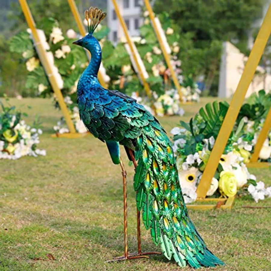 

Outdoor Solar Peacock Decor Garden Statue Metal Yard Art Decoration Outdoor Sculptures for Backyard Patio Lawn Wedding for Wome
