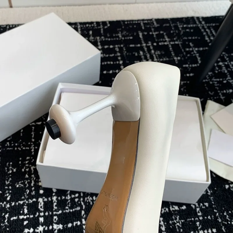 عالية الكعب النساء الصنادل دمية رئيس حذا فردي للسيدات 2025 جديد الصيف كعب نحيف الفم الضحلة الفرنسية ماري جين الفم الضحلة