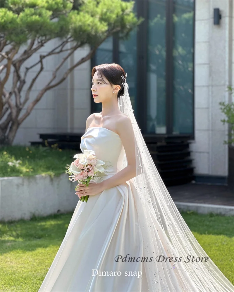 Gaun pernikahan Satin Korea lembut garis A elegan gaun pengantin putri terbungkus tanpa tali pemotretan buatan kustom Bespoke