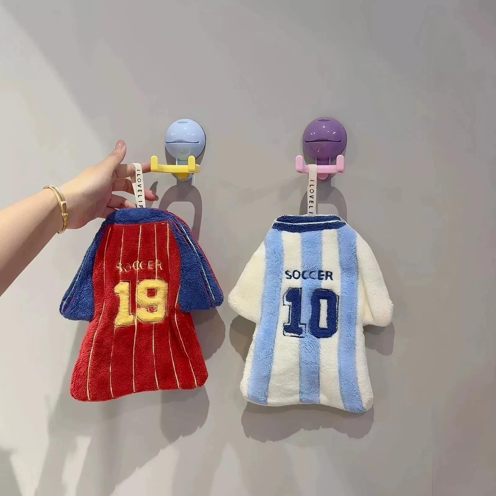 Soccer Jersey Coral Fleece Hanging Hand Towel Dish Cloth for Kitchen Bathroom Household Home Supplies Football Shirt Design