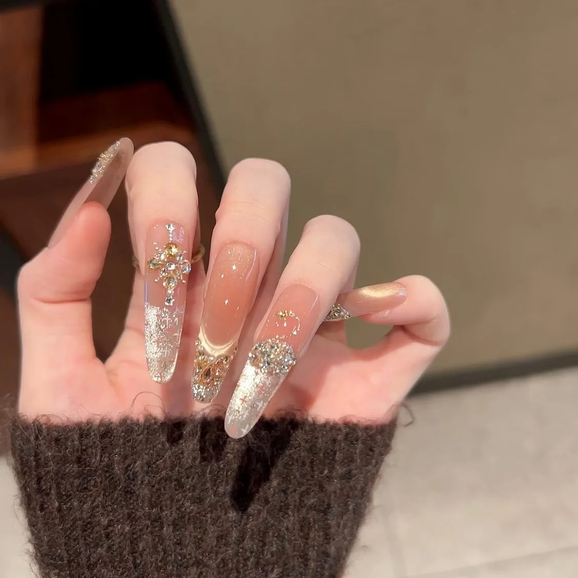 

French Tip Press on Nails Cat Eyes Bowknot Zircon Nail Art DIY Handmade False Nails with Glitter for Women Party Wedding Wearing