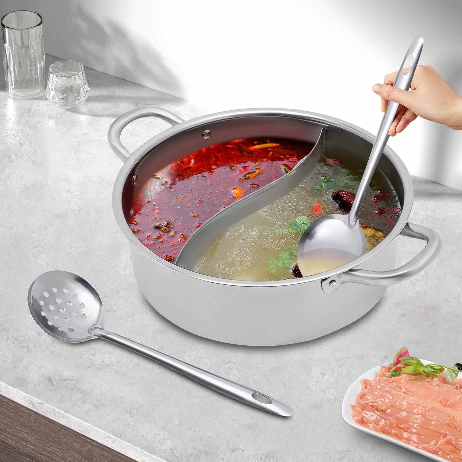 32cm 304 Stainless Steel Hot Pot with Divider, Pot with Glass Lid, Hot Pot with Spoon/ Leaky Spoon