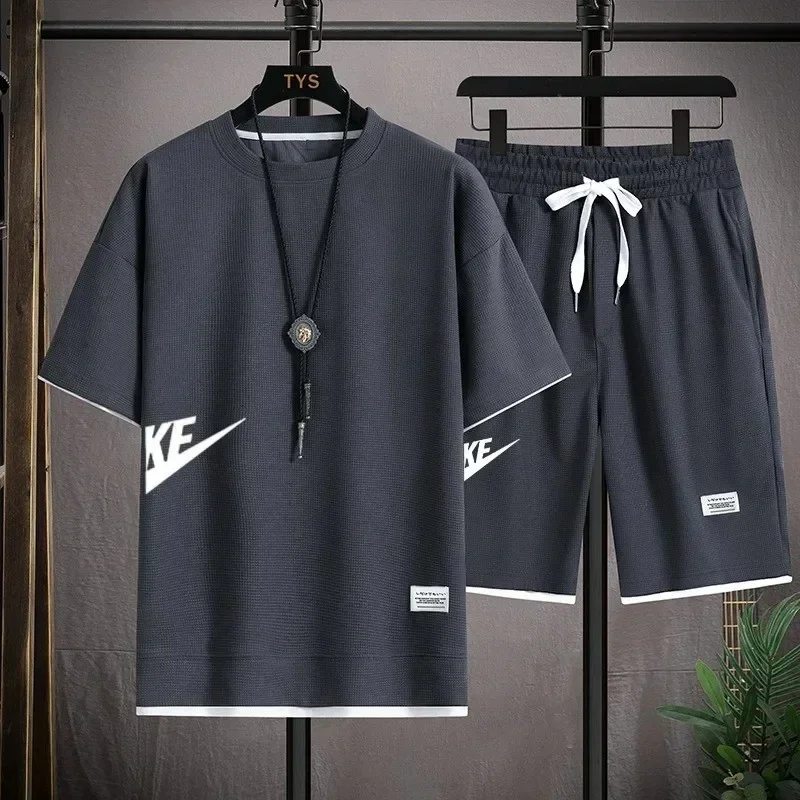 2025 Sports fashion casual men's suit summer Korean men's short-sleeved T-shirt + five-point shorts two-piece set