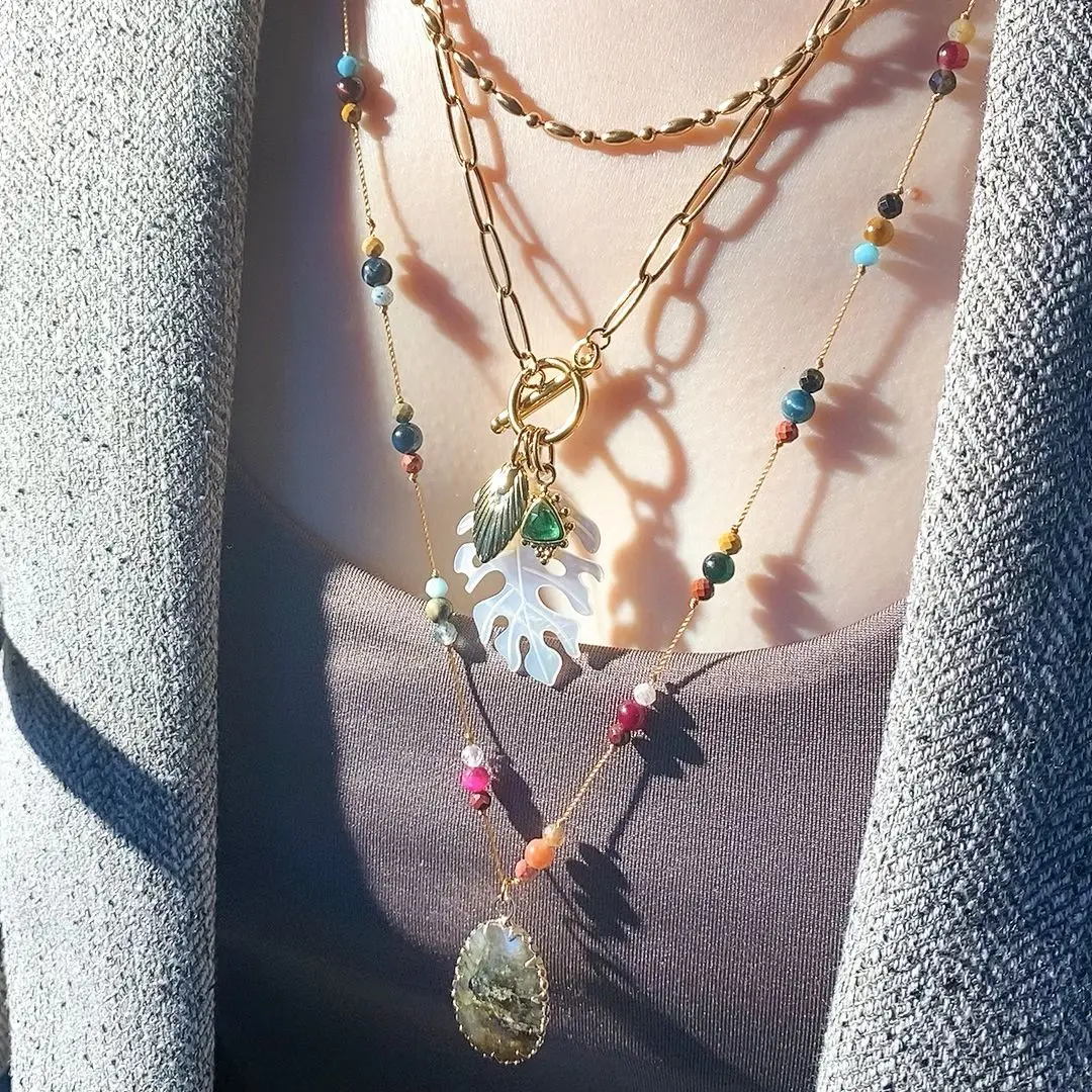 

Bohemian Trend Multilayer Beaded Chain Natural Stone Leaf Pendant Necklace Gold Plated Stainless Steel Girls Jewelry for Party