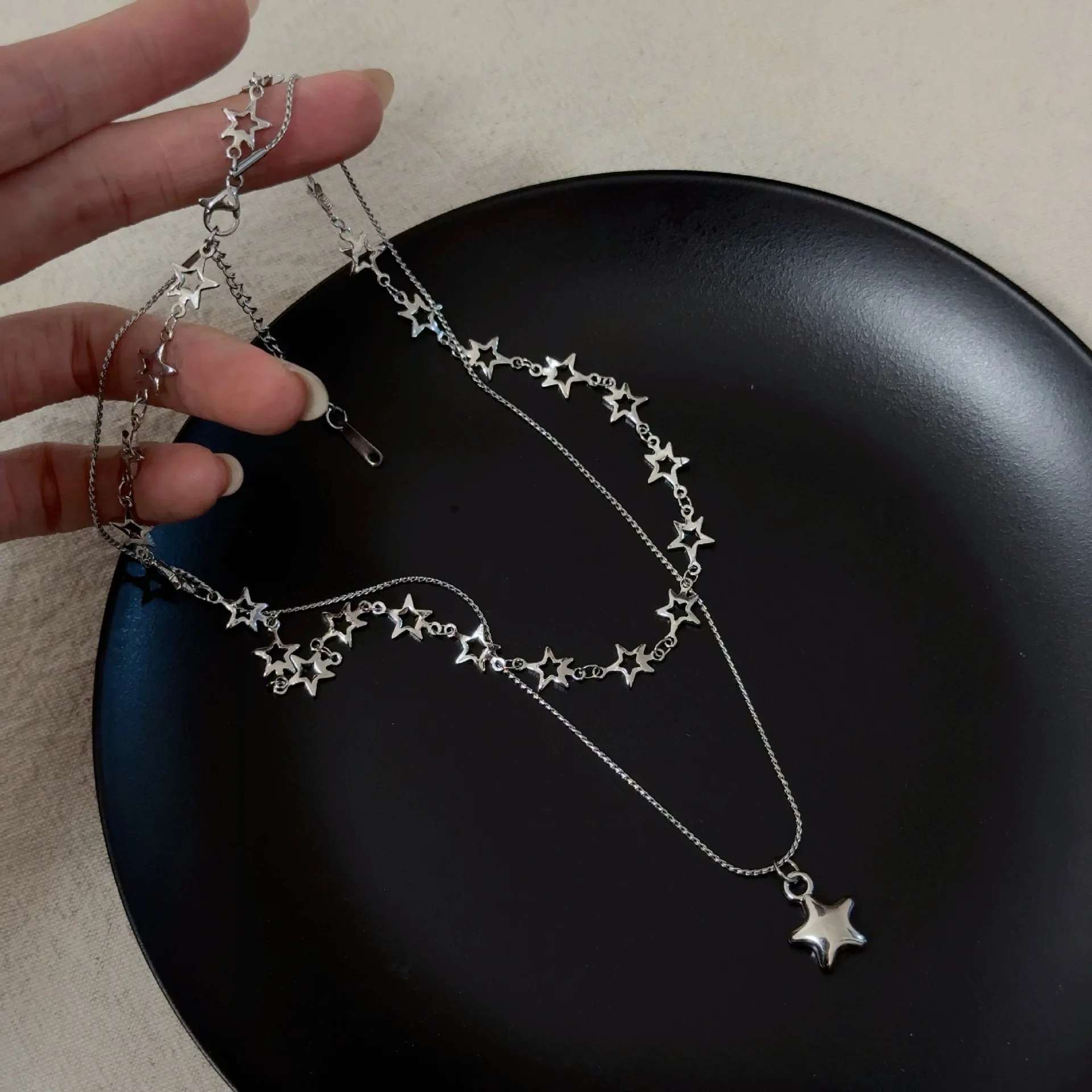 Vintage Metall Silber Farbe Hohl Stern Anhänger Doppel Layered Choker Halskette Für Frauen Charme Kette Hals Schmuck Zubehör Neue