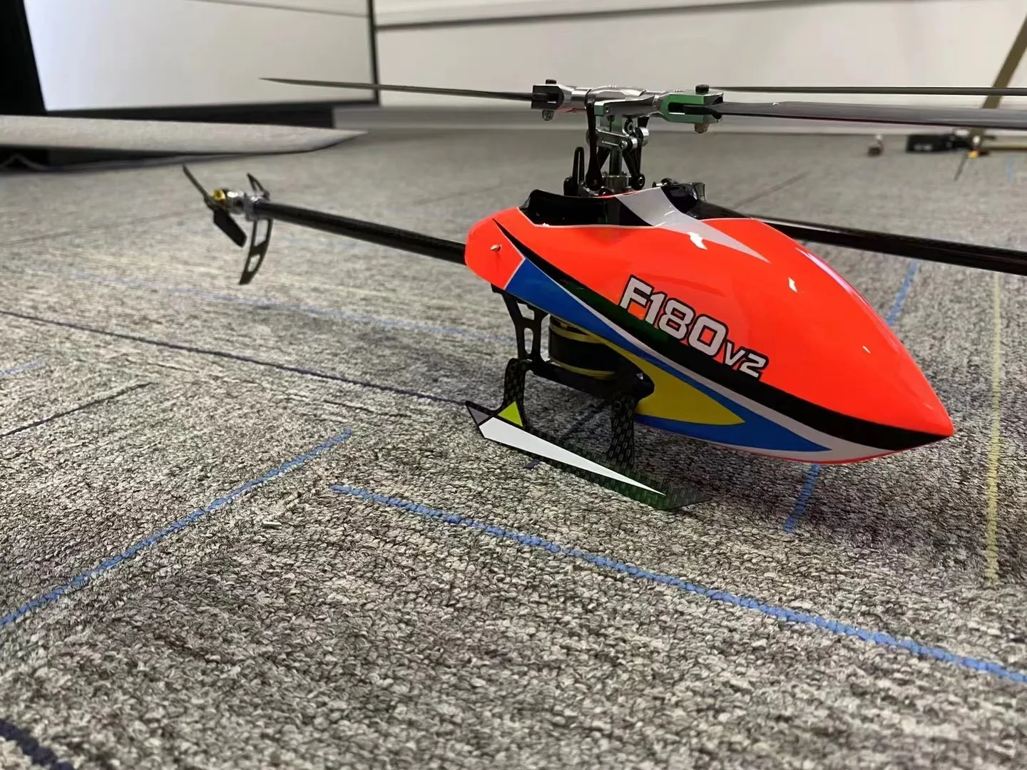 YUXIANG F180 V2 6CH 3D 6G System Dual Brushless Direct Drive Motor Aileronless RC Helicopter RTF BNF VS F180