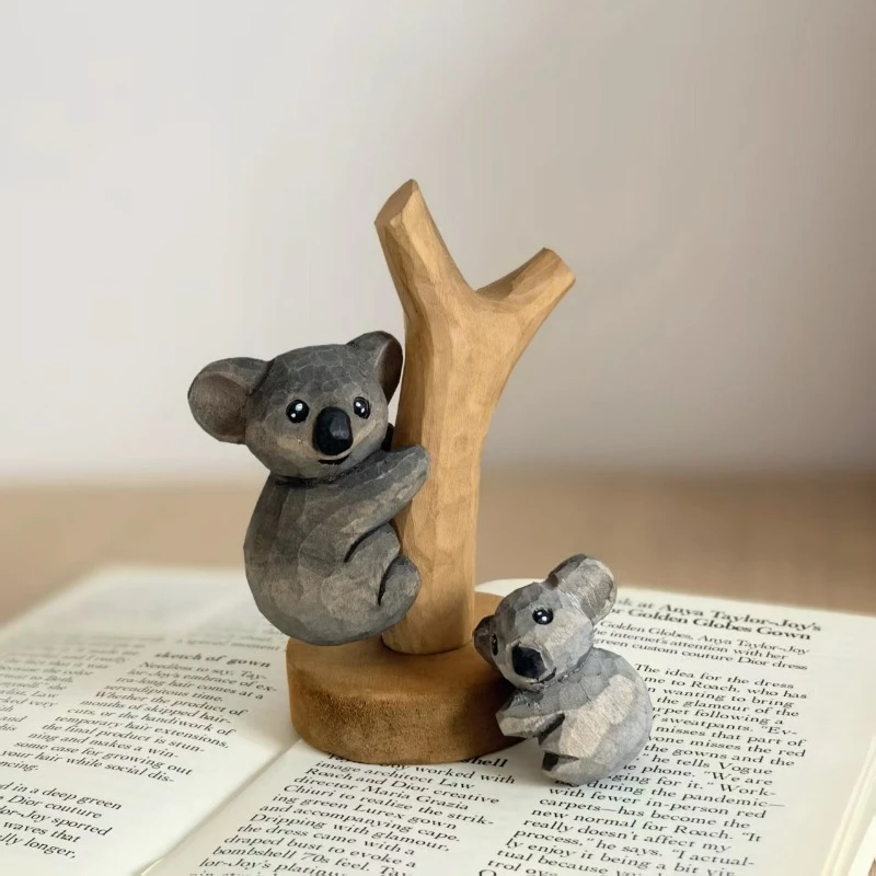 1PC Koala Tree Climbing Wood Carving Parent-Child Animal Statue Harmony Photography Prop Family Theme Gift Nature Inspired Decor