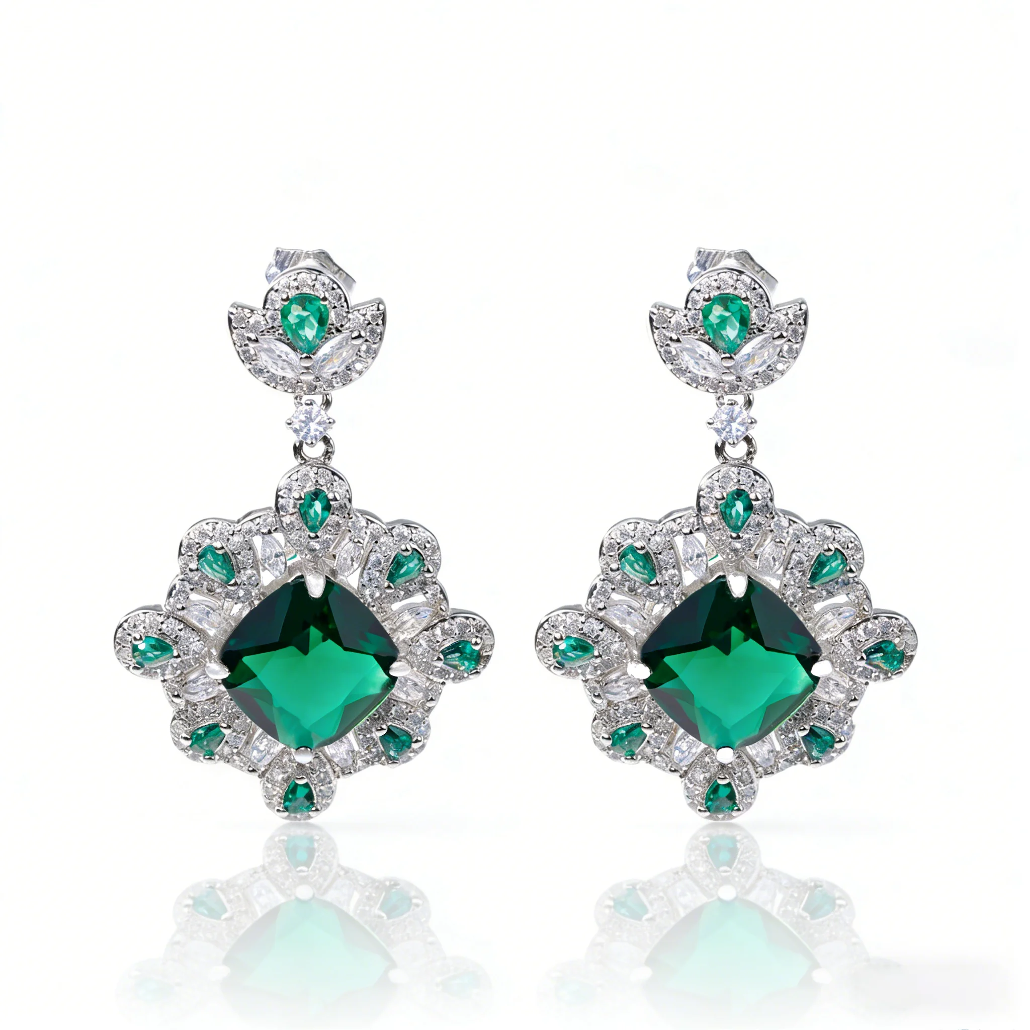 Vintage Emerald Drop Earrings with Simulated Cubic Zirconia - Royal Style Statement Jewelry for Women Wedding Party Luxury Gift