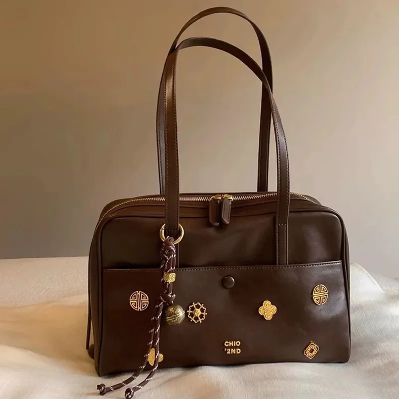 

Retro Printed Pendant Boston Bag Women's Shoulder Bag Large Capacity PU Leather Bag Lady Tote Underarm Bag Outdoor Bag