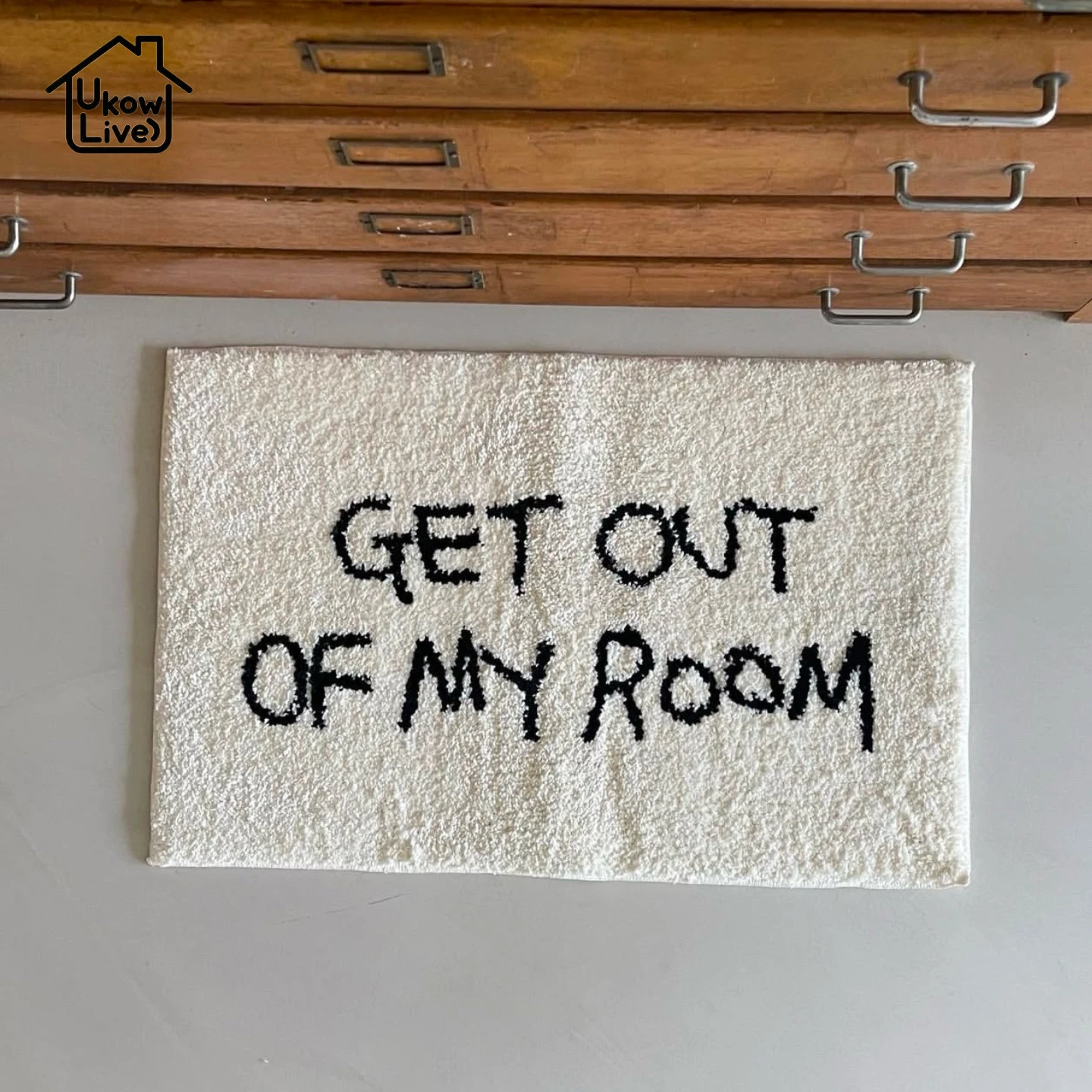 VIKAMA Korean Simple English Carpet Home Decoration, Providing Warmth And Non-Slip, For Entrance Doors And Bathroom Floor Mats.
