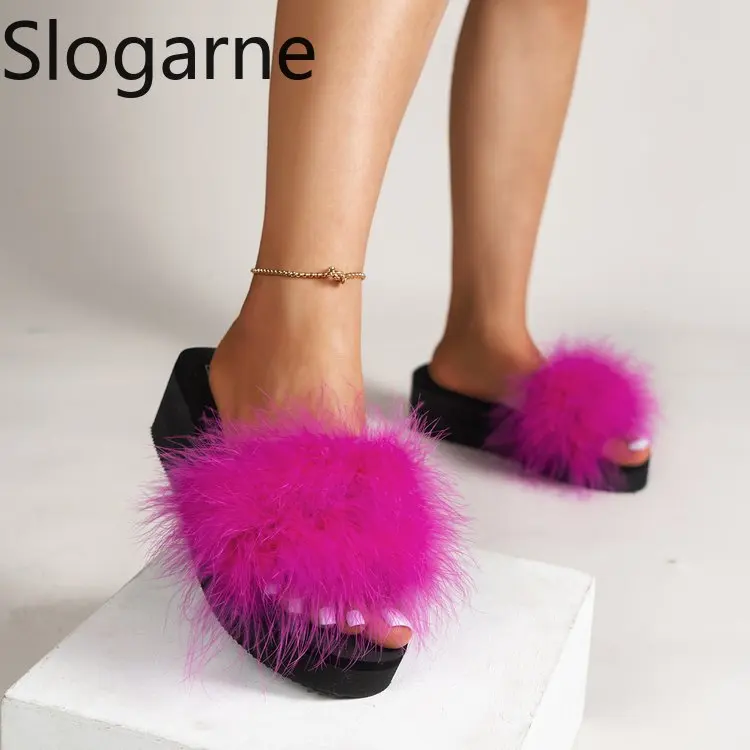 

Women Luxury Fur Slippers Girls Outdoor Faux Fur Flip Flops Furry Sandals Fluffy Platform Shoes Korean Thick Sole Summer Slides