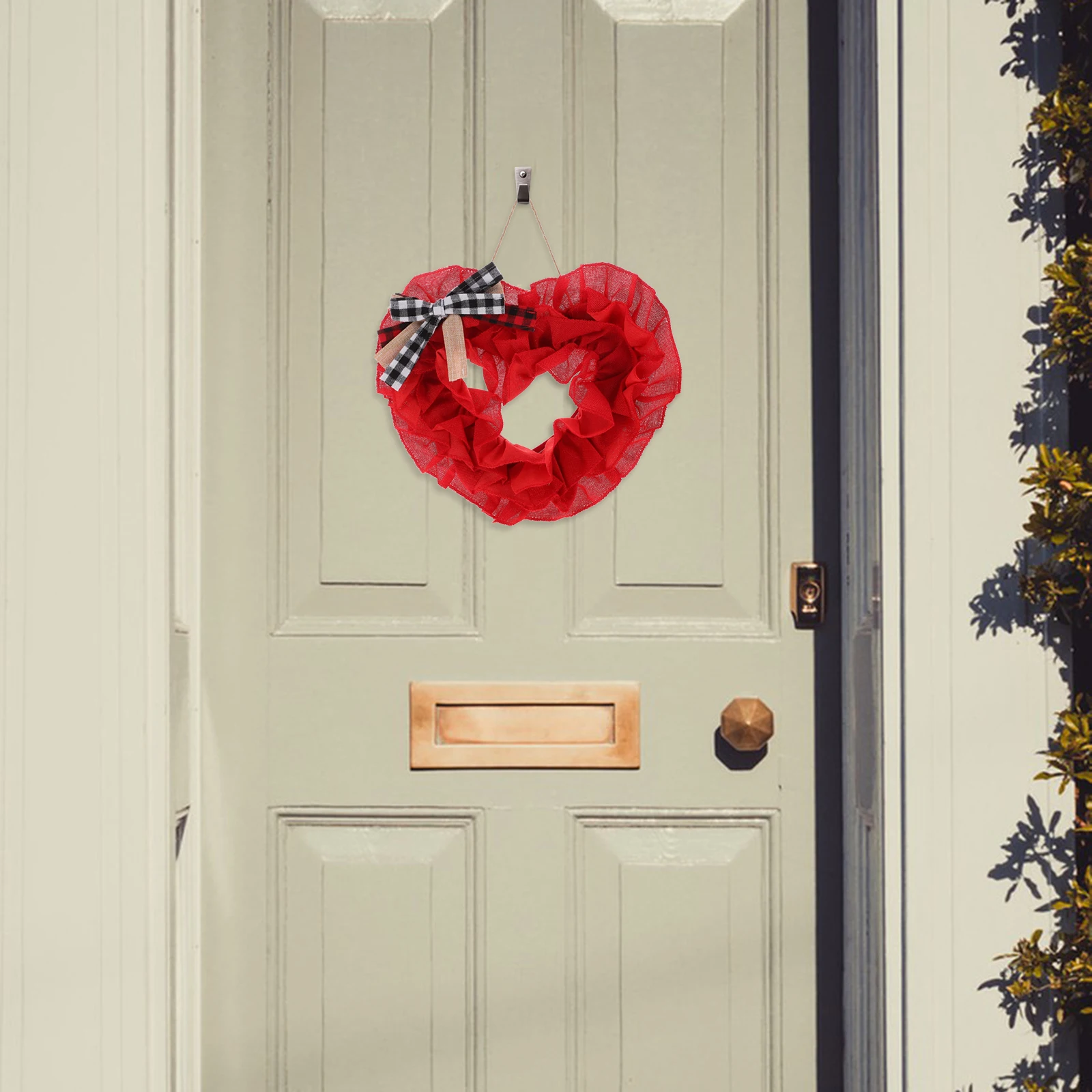 

Valentine Heart Wreath Heart Shaped Garland Lightweight Romantic Valentine's Day Door Hanging Decoration