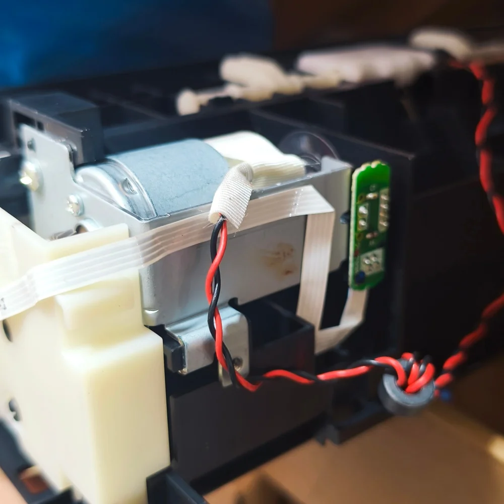 

L8050 PAPER FEEDER ASSEMBLY L8058 PAPER TRAY FEEDER