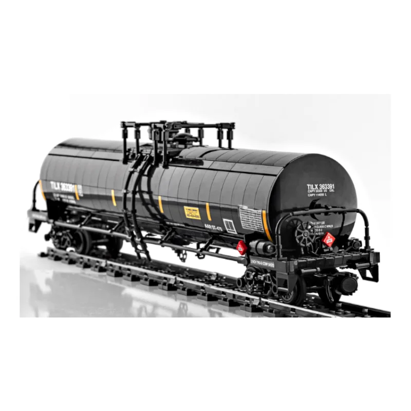 1201PCS MOC Urban Transport Oil Tank Truck (1:38) Model  Building Block Assembly Train Railway Industrial Freight Car Toy Gifts