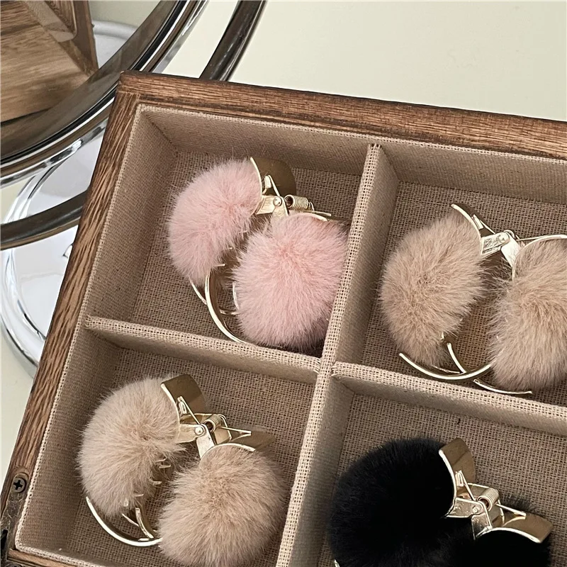 Plush Small High Ponytail Hair Claw Clamp Hair Fixed Hair Grab Clip Elegant Women Headwears Accessories Girls Gifts Solid Color