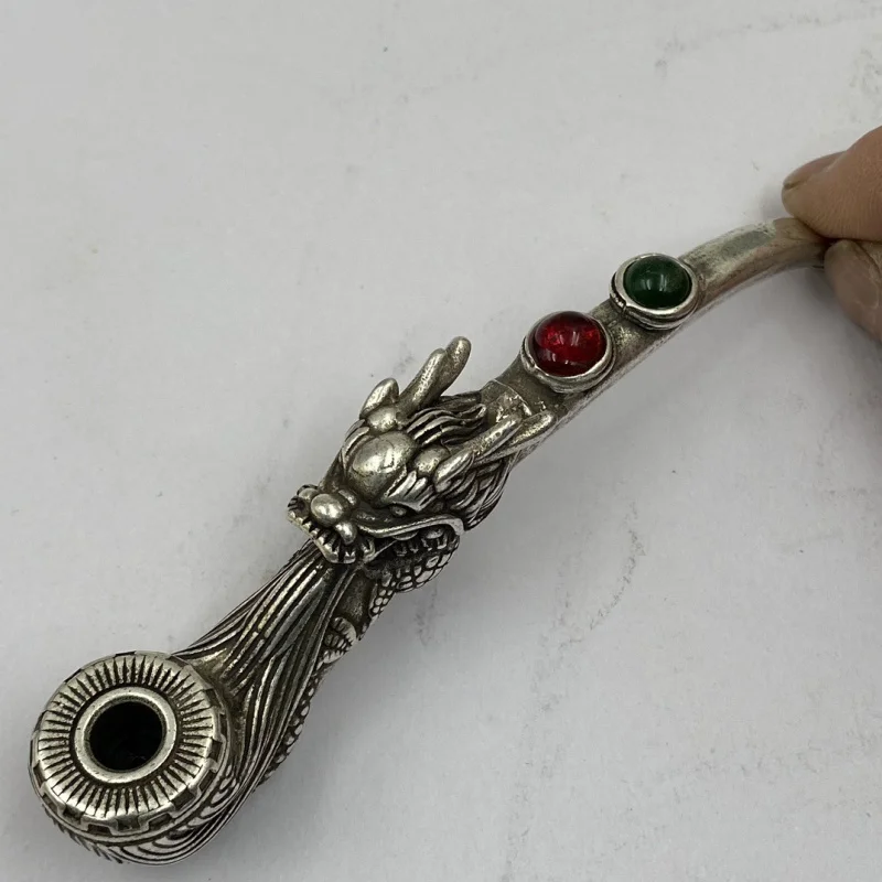 

Antique-style Miao Tobacco Pipe Miao Silver Old-fashioned Tobacco Rod Inlaid with Green Gemstone Tobacco Mouthpiece Relief Drago