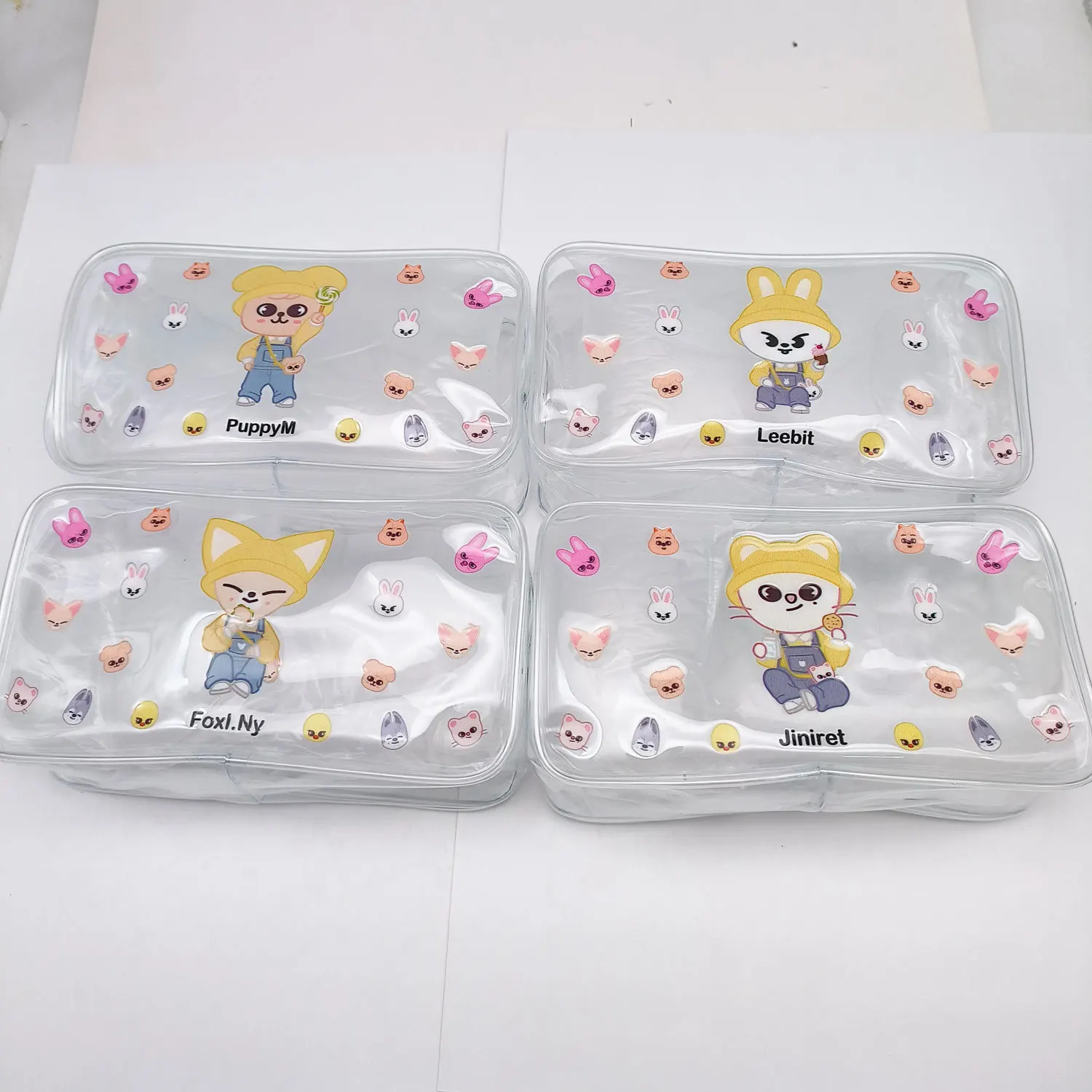 Figuras Skzoo, Wolfchan Coreano, Leebit, Dwaekki, Stray Makeup, Bolsa de PVC, Bolsa de Almacenamiento de Papelería Portátil, Estuche para Lápices, Serie de Regalos