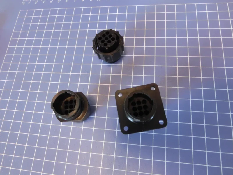 (5PCS)TE/AMP 206705-1 CPC1 Circular Connector Socket 9 Core Male 13-9