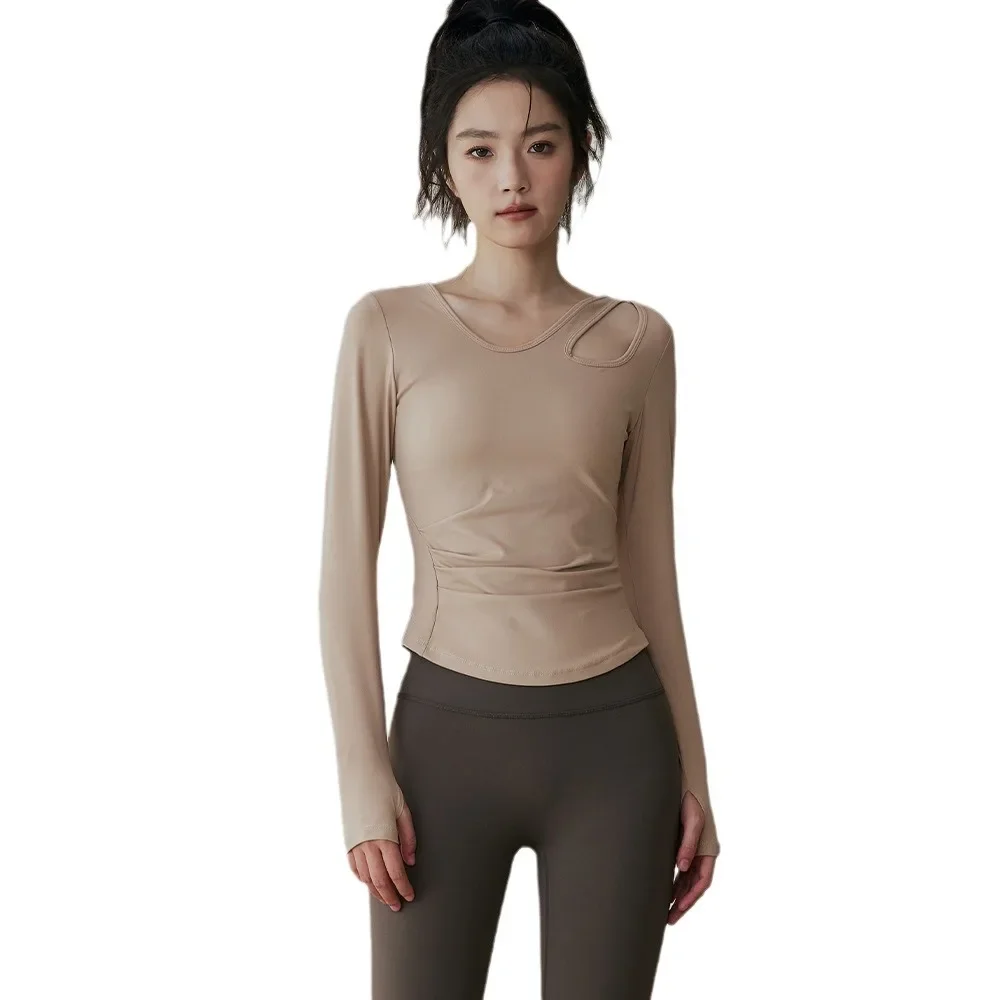 Yoga clothes for women with chest pads, sports tops for slimming, long sleeves for running, Pilates training, fitness clothes