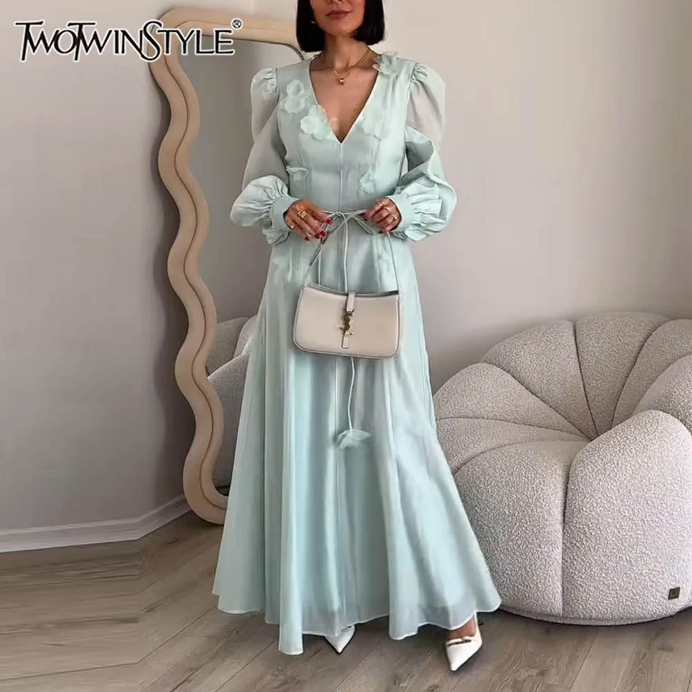 

TWOTWINSTYLE Solid Slimming Spliced Folds Tunic Dresses for Women V Neck Long Sleeves Patchwork Applique Dress Female Clothing