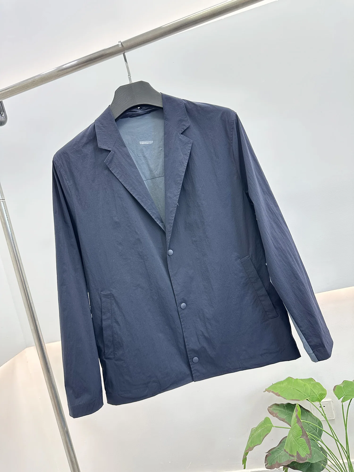 Lightweight Quick Dry Sun Protection Suit Jacket for Men Outdoor Commuting Fashionable Urban Style Standard Fit Long Sleeve