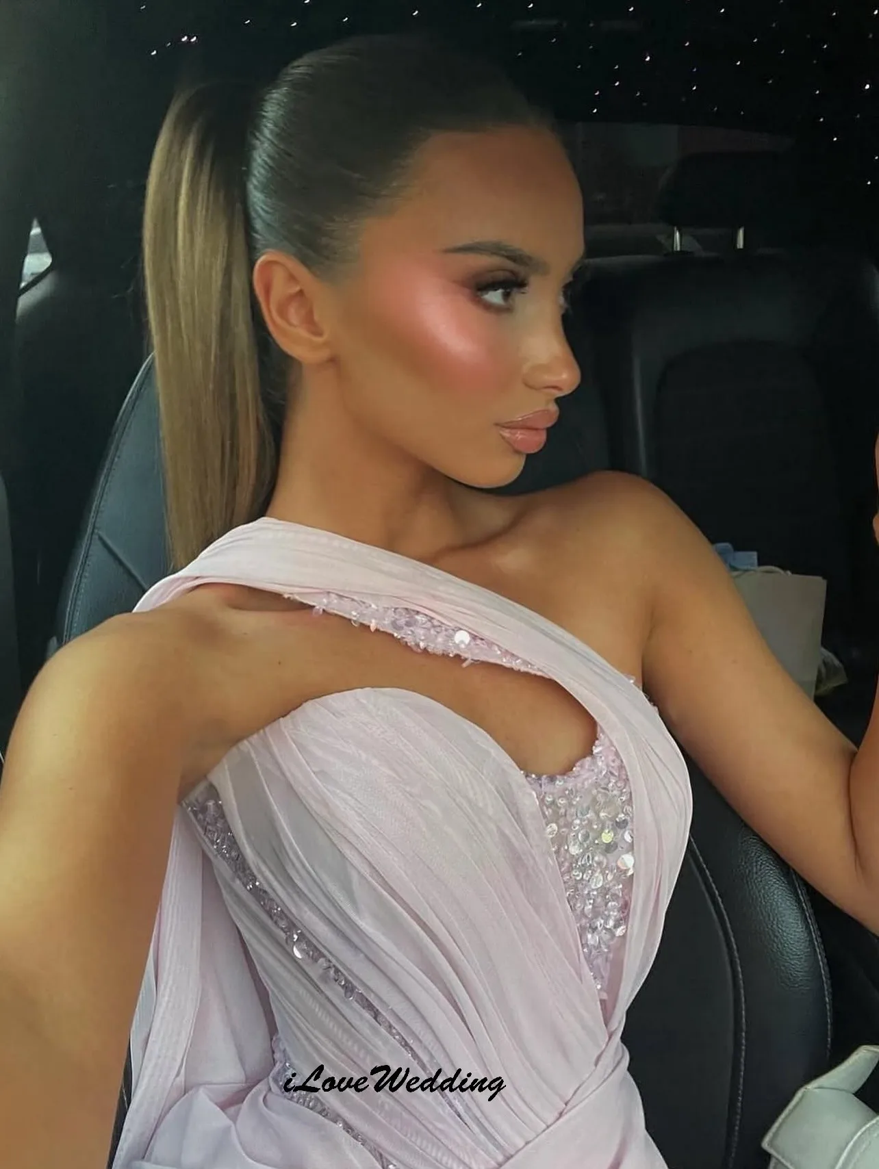 Vestidos de fiesta de gasa rosa personalizados con un hombro, vestido de fiesta de boda elegante plisado 2025 para mujer, vestidos formales brillantes para invitados