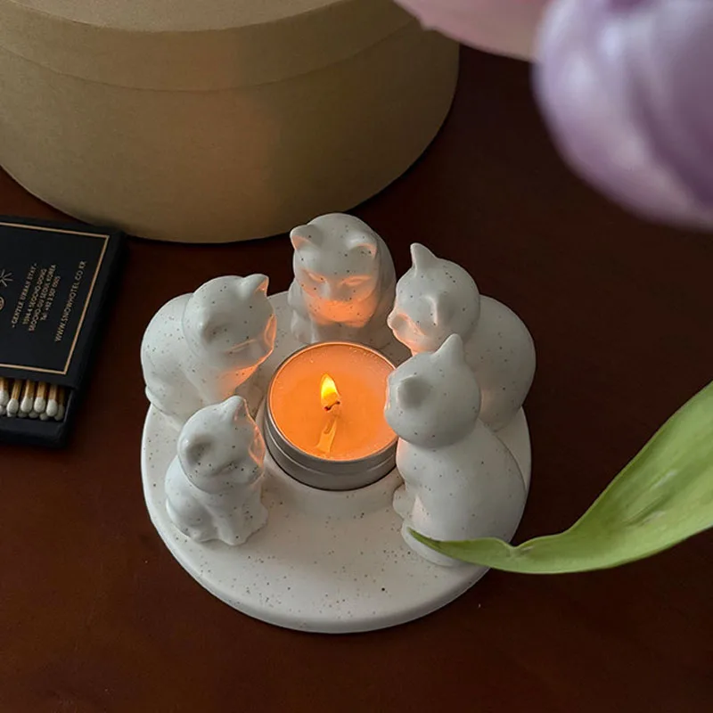 Nordic Cute Cat Shape Candlestick Ornaments Living Room Dining Table Romantic Atmosphere Candlestick Crafts Wedding Decoration