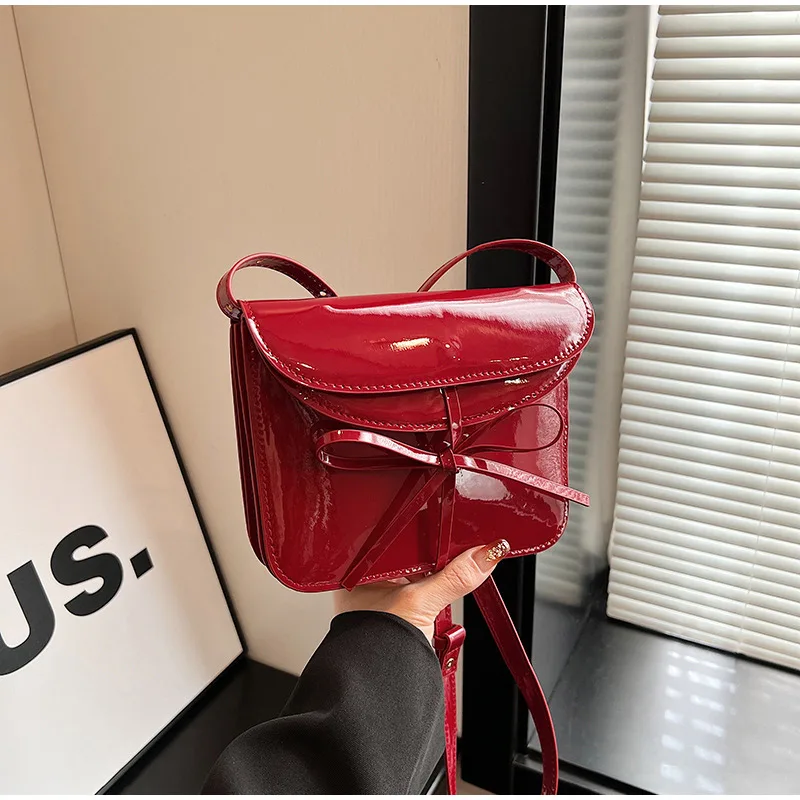 Vintage Bow Knot Small Square Bag Ladies Crossbody Bag Trendy Glossy Leather Versatile Shoulder Bag High-End 2024 Spring New